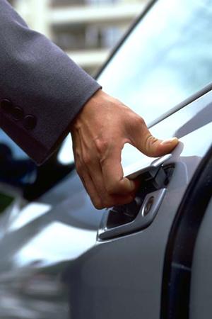 長く乗る車に必要な車検工場を選び出す